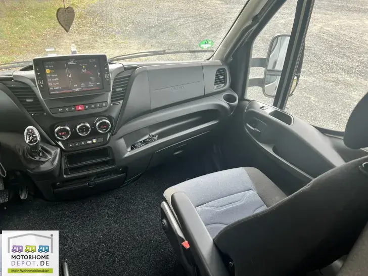 Fahrzeugbild Phoenix MaXi-Alkoven Iveco 7900 QRSL 7,2 t - Hubstützen - Luftf. HA #71