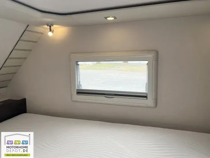 Fahrzeugbild Phoenix MaXi-Alkoven Iveco 7900 QRSL 7,2 t - Hubstützen - Luftf. HA #83