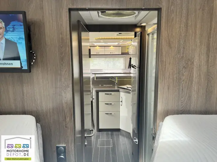 Fahrzeugbild Phoenix MaXi-Alkoven Iveco 7900 QRSL 7,2 t - Hubstützen - Luftf. HA #85