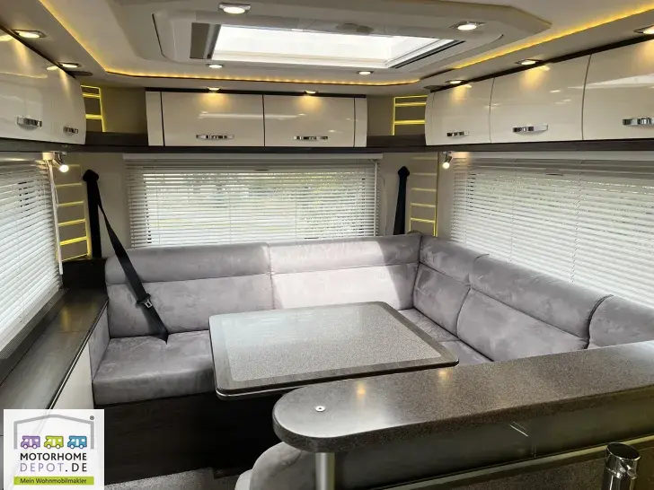 Fahrzeugbild Phoenix MaXi-Alkoven Iveco 7900 QRSL 7,2 t - Hubstützen - Luftf. HA #110