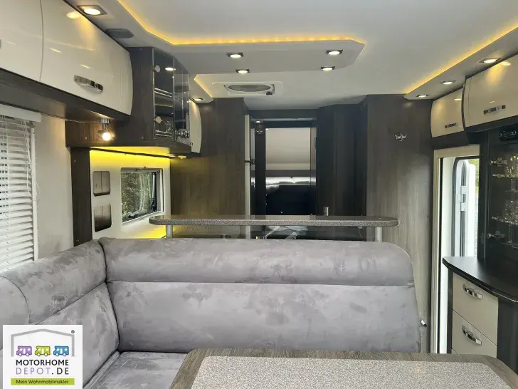 Fahrzeugbild Phoenix MaXi-Alkoven Iveco 7900 QRSL 7,2 t - Hubstützen - Luftf. HA #114