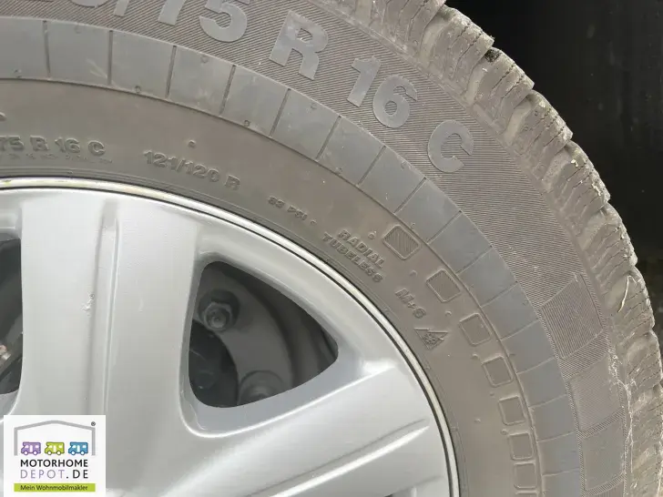 Fahrzeugbild Phoenix MaXi-Alkoven Iveco 7900 QRSL 7,2 t - Hubstützen - Luftf. HA #128