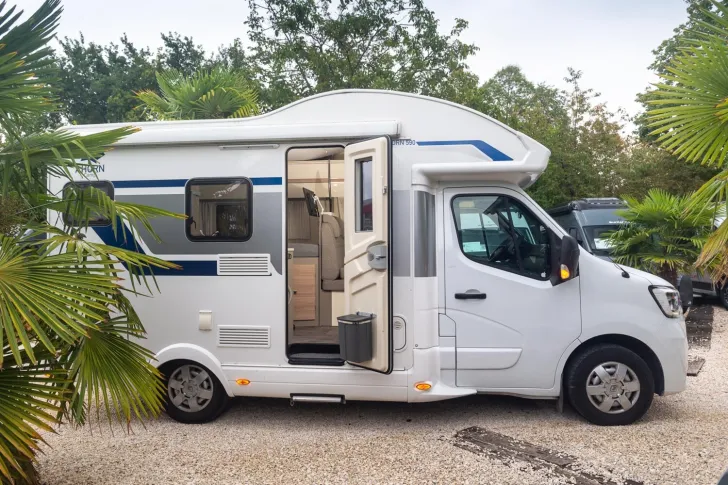 Fahrzeugbild Ahorn Camp Camp Camp 590 T #5