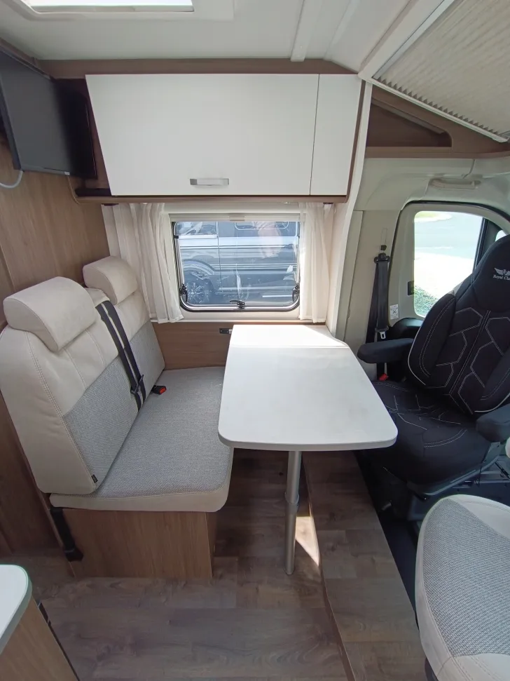 Fahrzeugbild Carado V 337 PRO Radio-Rückfahrkam.,Navi,LED Licht,C6E #13