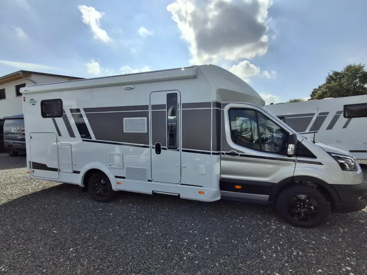 Fahrzeugbild Carado Edition26 T Ford 447 Trail 165PS Auto / Xenon #7