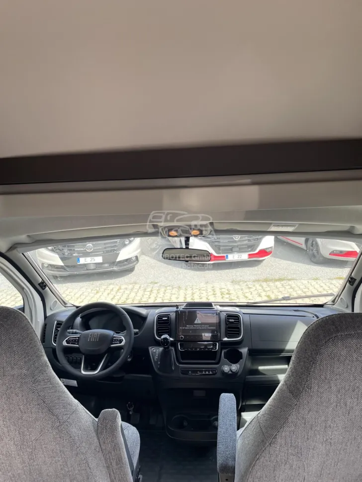 Fahrzeugbild Bürstner Signature SFT 7.0 #6