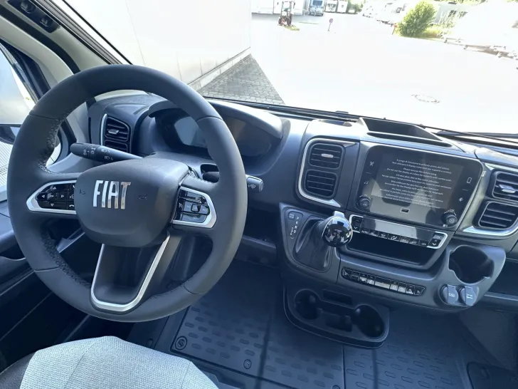 Fahrzeugbild Weinsberg CaraSuite EDITION SPICY 700 MEG ohne Hubbett #7
