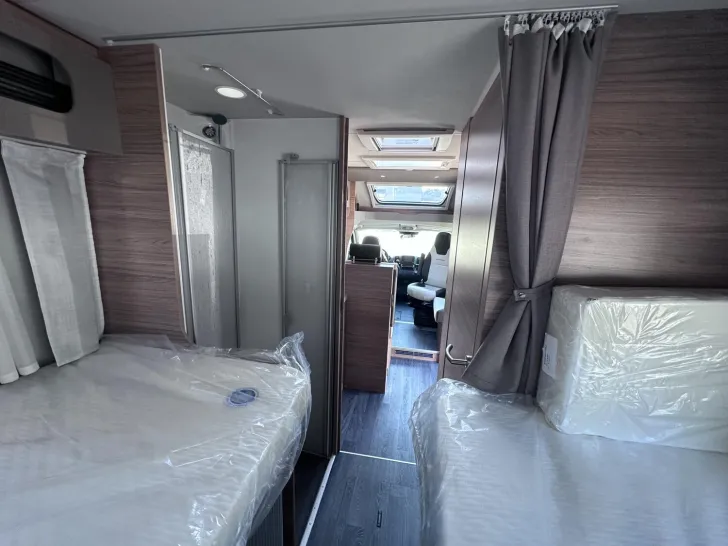 Fahrzeugbild Weinsberg CaraSuite EDITION SPICY 700 MEG ohne Hubbett #16