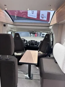 Fahrzeugbild Bürstner Signature SFT 7.4 #13
