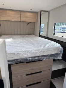 Fahrzeugbild Bürstner Signature SFT 7.5 #13