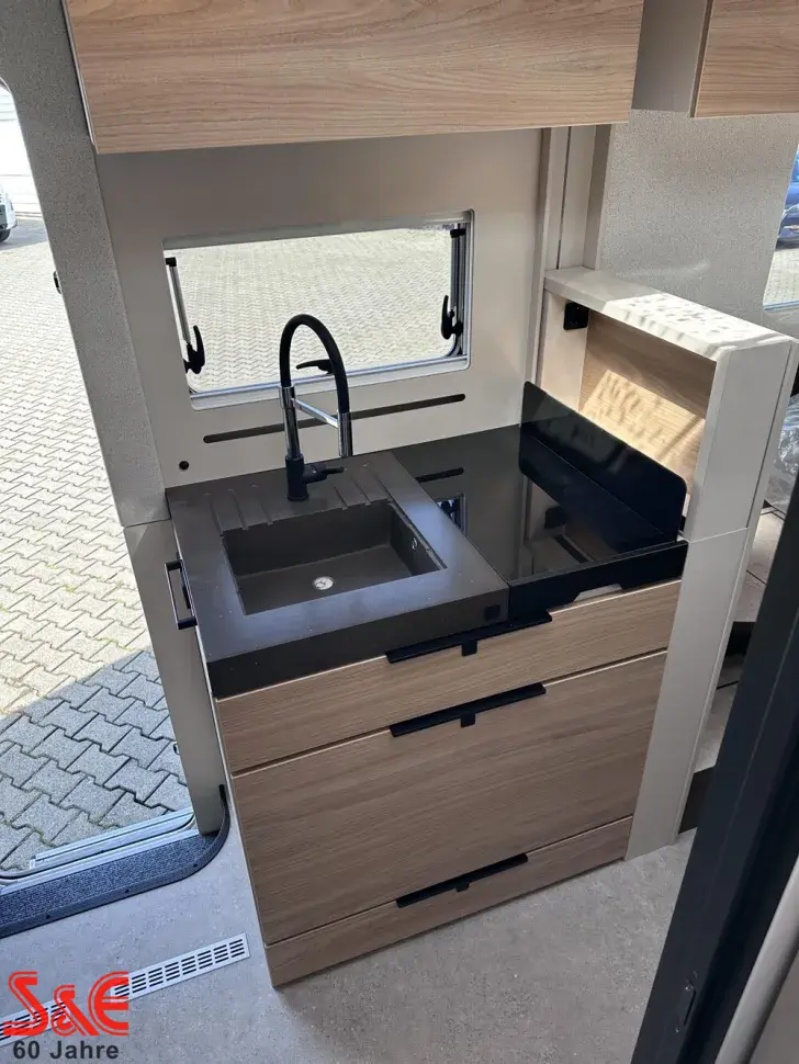 Fahrzeugbild Bürstner Signature SFT 7.5 #18