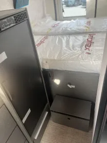 Fahrzeugbild Hymer Redwood 601 Automatik, Schwenkbad, Navi+Kamera #11