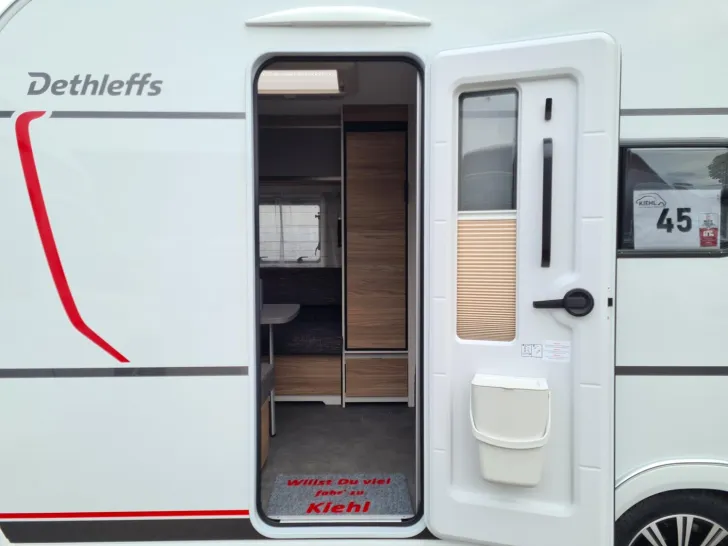 Fahrzeugbild Dethleffs Nomad 460 EL *ATC*17"-Alu"Fußbodenerwärmung*uvm* #8