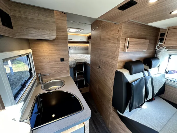 Fahrzeugbild Weinsberg CaraSuite 650 MEG Edition Spicy *Hubbett* #13