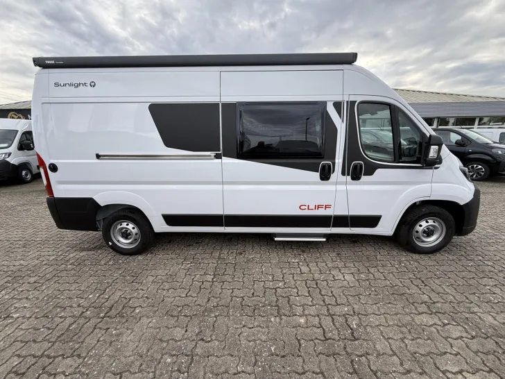 Fahrzeugbild Sunlight Root Cliff 600 Peugeot #6