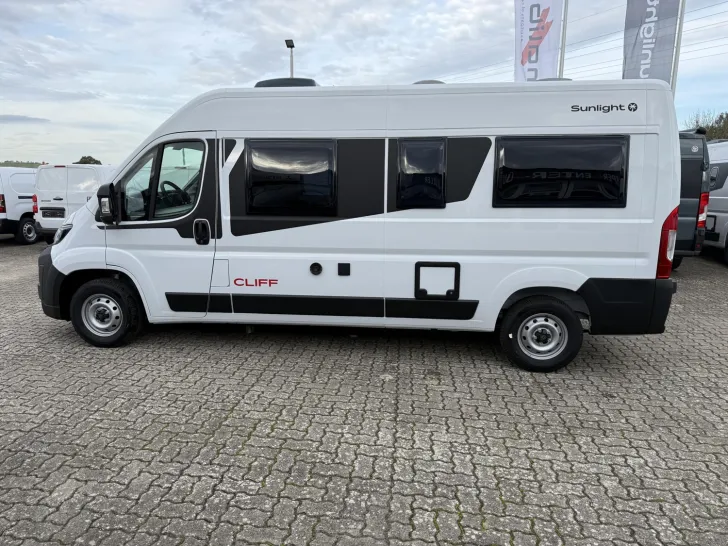Fahrzeugbild Sunlight Root Cliff 600 Peugeot #7