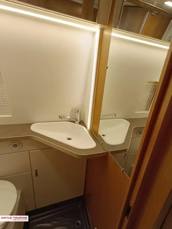 Fahrzeugbild VanTourer Comfort 600 D #11