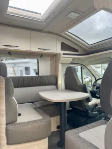 Fahrzeugbild Eura Mobil Profila T 695 EB 180 PS * Automatik * 4,4 t #8