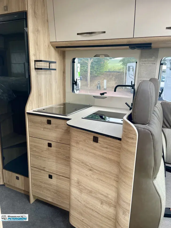 Fahrzeugbild Eura Mobil Profila T 695 EB 180 PS * Automatik * 4,4 t #13