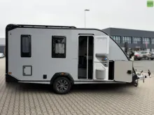 Fahrzeugbild Knaus Sport & Fun BLACK SELECTION 480 QL Auffahrrampe #9