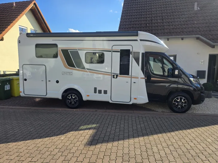 Fahrzeugbild Bürstner Limited T 690 G Jahreswagen Garantie #6