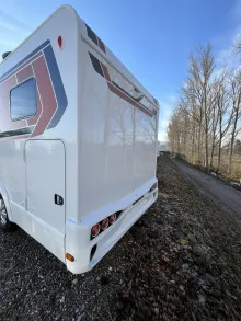 Fahrzeugbild Weinsberg CaraCompact EDITION PEPPER Suite 640 MEG Anhängerkupplung #6