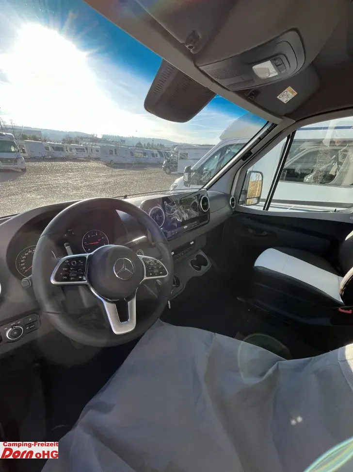 Fahrzeugbild Weinsberg CaraCompact EDITION PEPPER Suite 640 MEG Anhängerkupplung #7