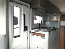 Fahrzeugbild LMC Cruiser 740 EL Automatik / 180 PS #11