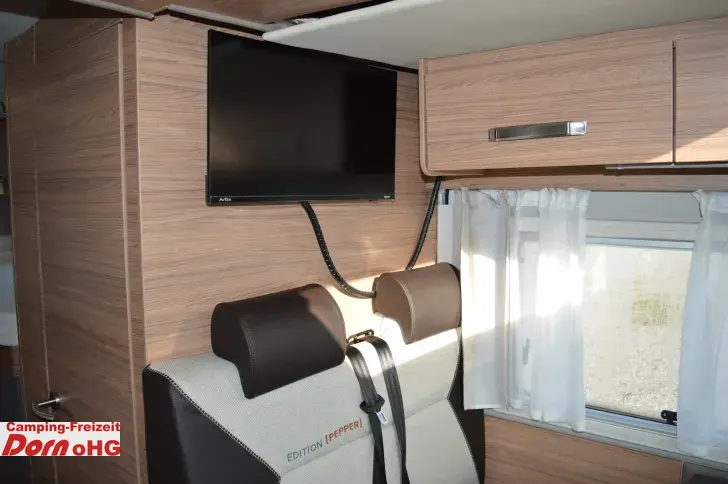 Fahrzeugbild Weinsberg CaraCompact EDITION PEPPER Suite 640 MEG Licht&Sicht-Paket #11