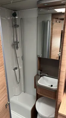 Toilette Weinsberg CaraCompact EDITION PEPPER 600 MEG Zustand sehr gut Automatik