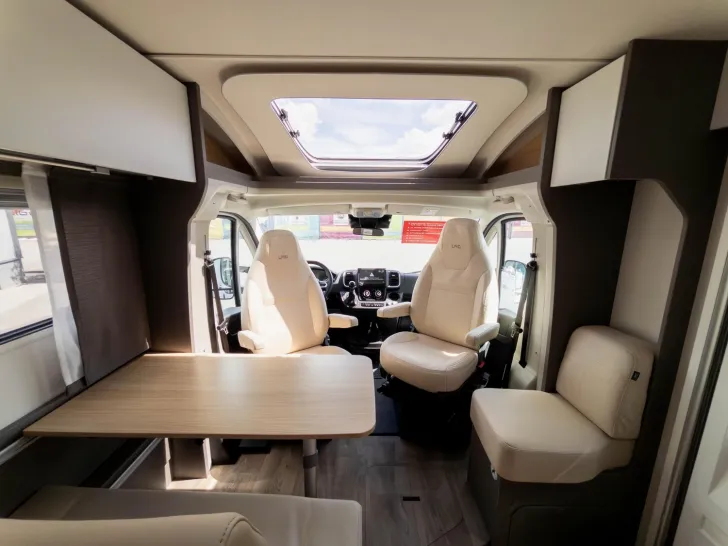 Fahrzeugbild LMC Tourer 70 T 663 / 0 Aufstelldach Messeangebot CSD 2026 #10