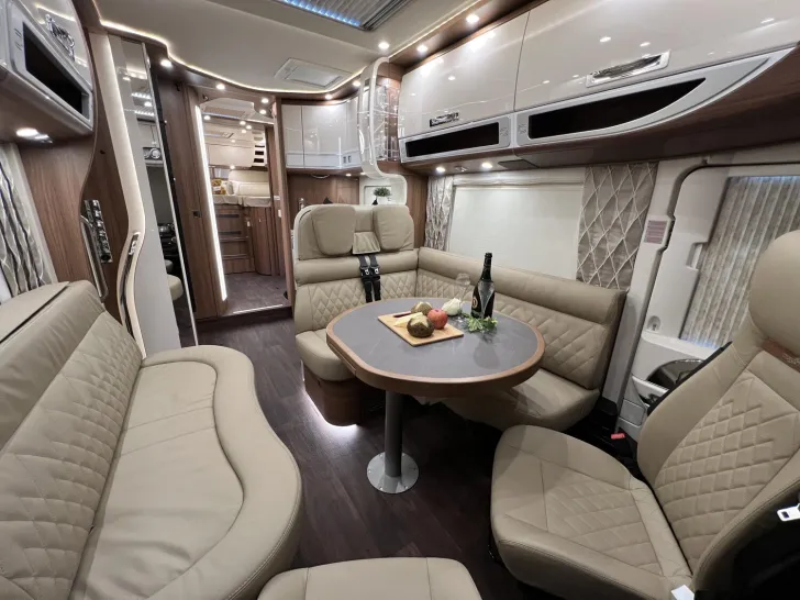 Fahrzeugbild Carthago chic e-line I 61 XL LE Strategic Buy (299) #18