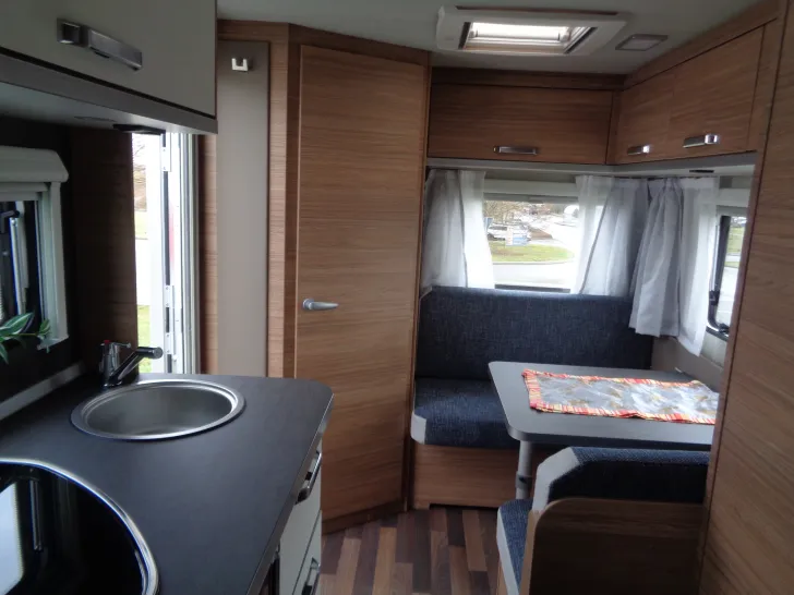 Fahrzeugbild Weinsberg CaraOne 390 QD mit Paket sofort verfügbar #12