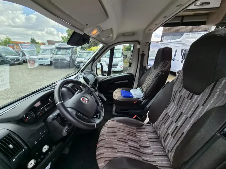 Fahrzeugbild Pössl Roadcruiser Revolution Fiat 160 PS *5.Sitz+Schlafplatz*Solar*Alarm* #10