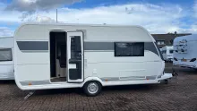 Seitlich Hobby De Luxe 460 SL *1500KG*Bettverbreiterung*