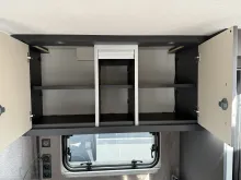 Fahrzeugbild Hobby De Luxe 540 UL 1.800 kg Rollrost Ambiente #17