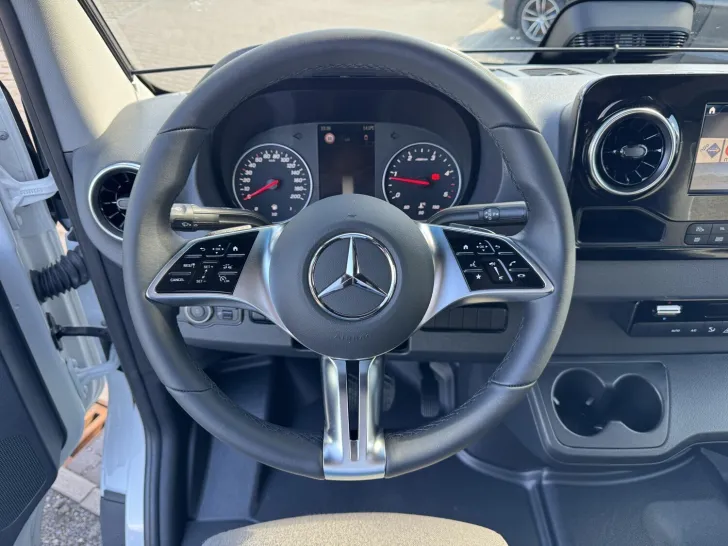 Fahrzeugbild Malibu Genius 641 LE Mercedes #13