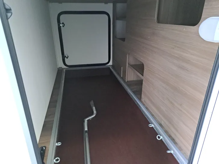 Fahrzeugbild Carado Edition26 T Ford 338 Automatik, Solar, Combi 6 E #22