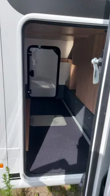 Fahrzeugbild Laika Ecovip H 4109 Hängeschränke anstatt Hubbett #12