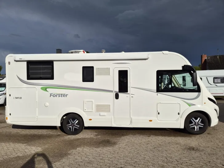 Fahrzeugbild Forster I 741 EB *Hubstützen*Navi*4250kg* #5