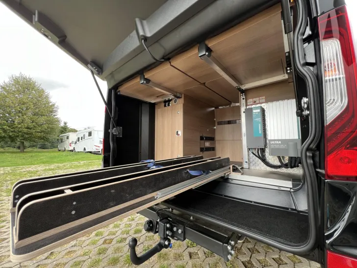 Fahrzeugbild Malibu Genius 641 LE 4x4 Black Label (657) #37