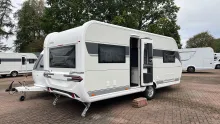 Schräg Hinten Hobby Excellent 560 CFe *2026*2000kg*Dunstabzugsh*