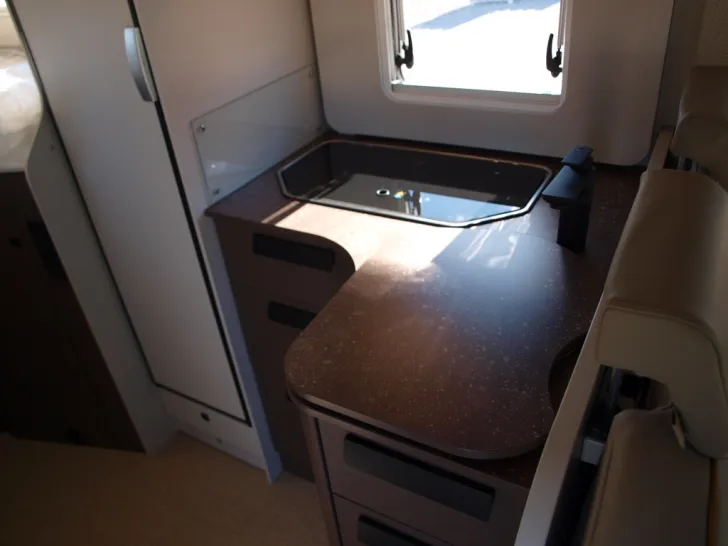 Fahrzeugbild Bürstner Lyseo B66 690 TD Polster "Stone"/Automatik/SAT #9