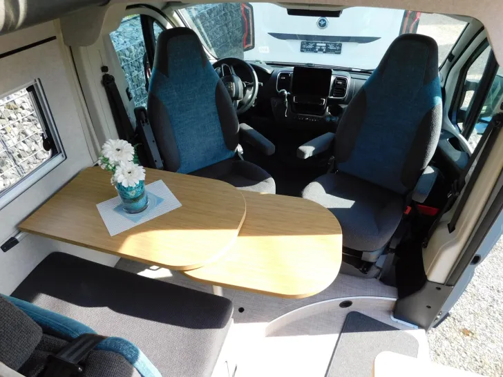Fahrzeugbild Hymer Redwood 601 Automatik, Combi 6DE, Navi+Kamera #9