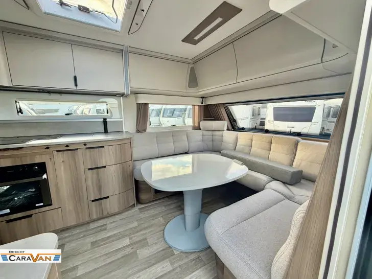 Fahrzeugbild Kabe Royal 600 GLE B2 KS 2,50m #4