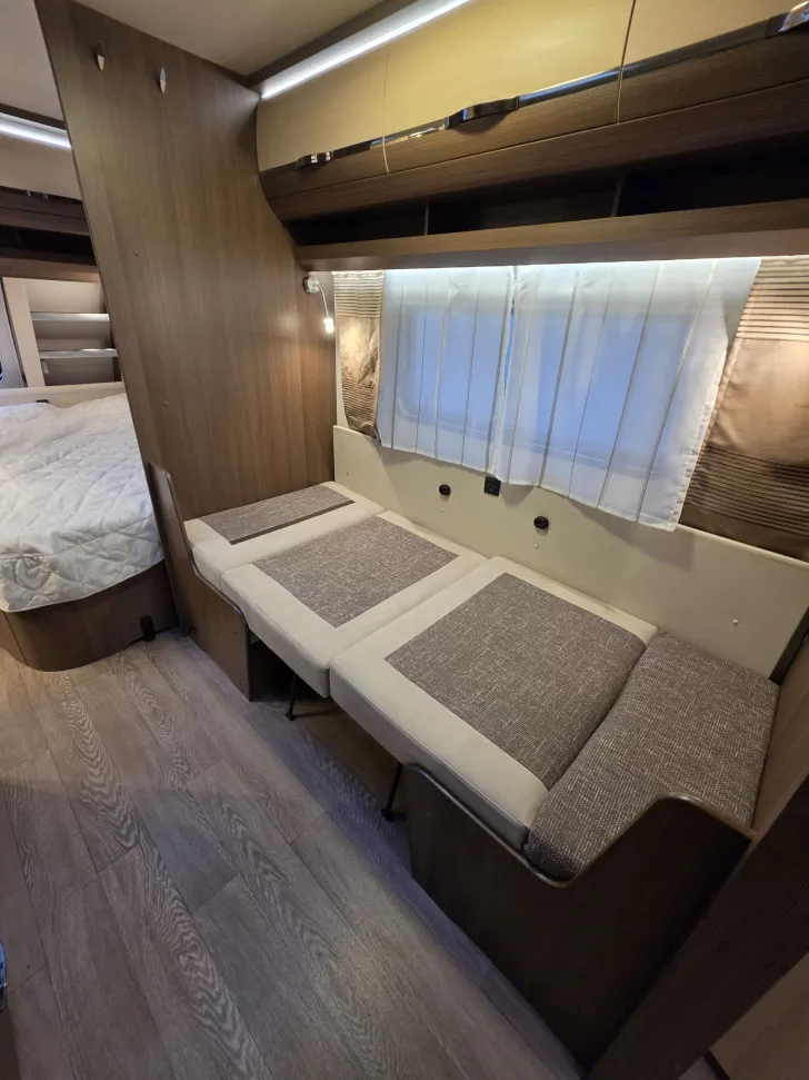 Fahrzeugbild Hobby Prestige 720 UKFe umfangreiche Ausstattung #6