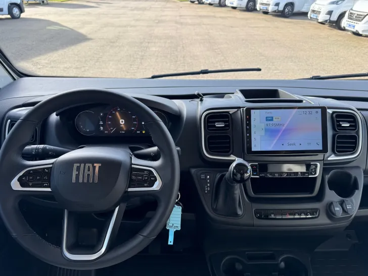 Fahrzeugbild Mobilvetta Kea I 90, All Inclusive + Standklimaanlage #30