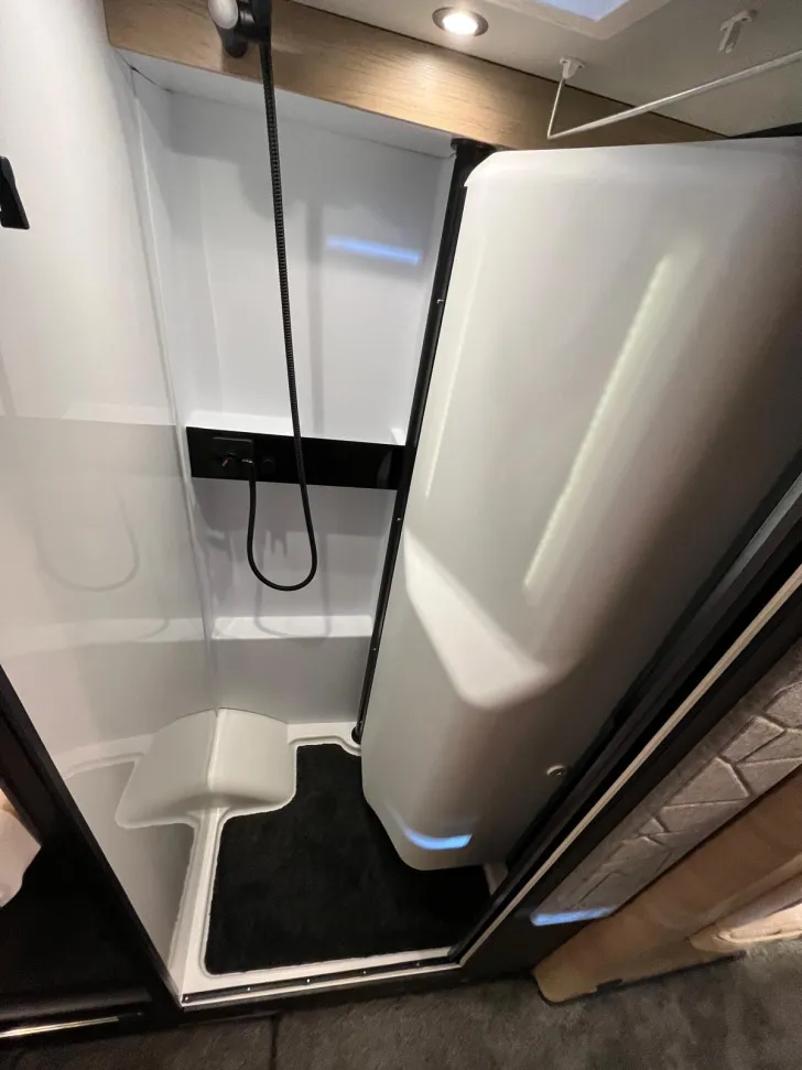 Fahrzeugbild Weinsberg CaraCompact EDITION PEPPER 600 MEG 2027er #10