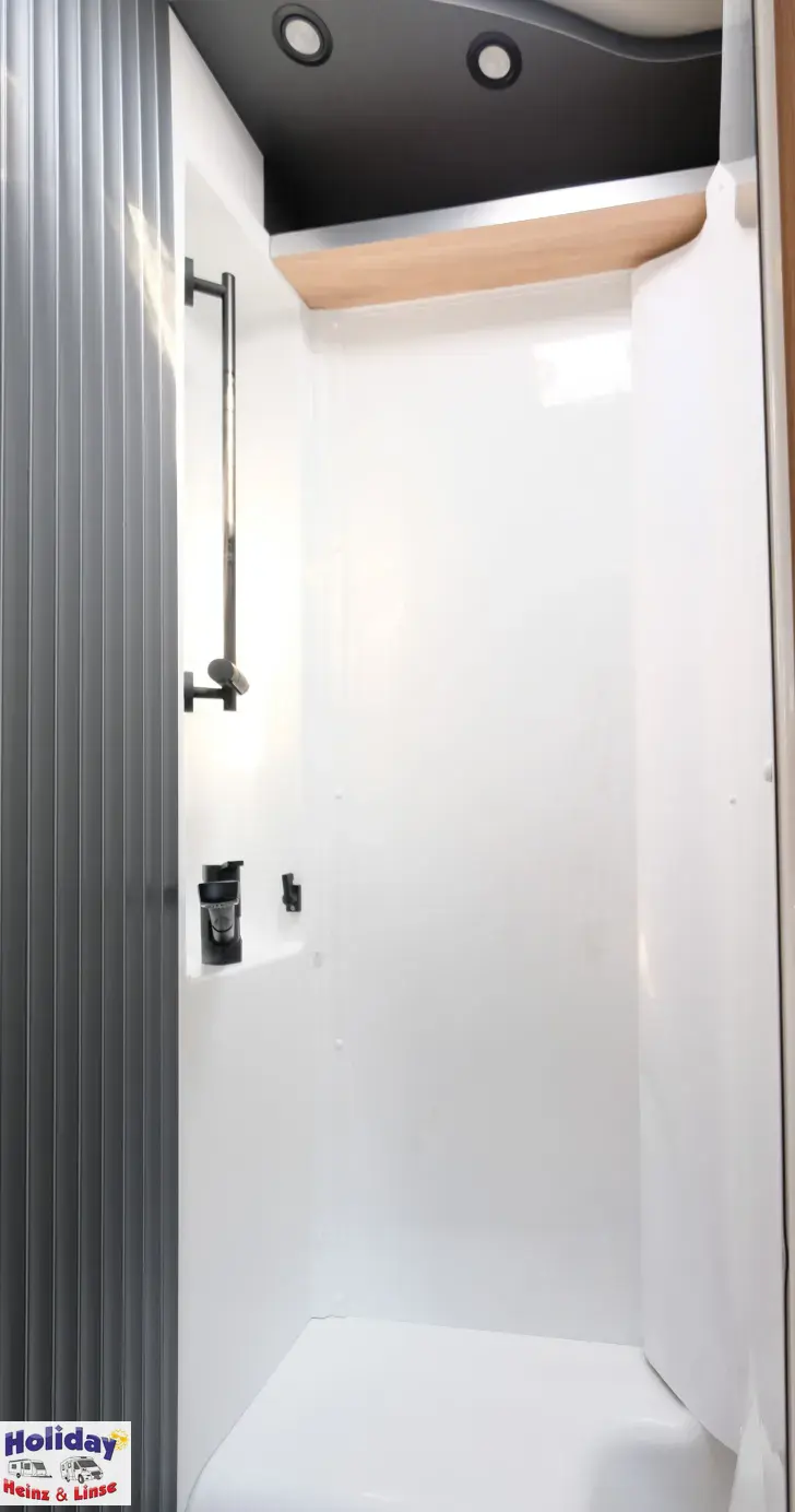 Fahrzeugbild Knaus L!VE WAVE 650 MEG Platinum Selection 140 PS, Schaltgetriebe, 3650kg #14