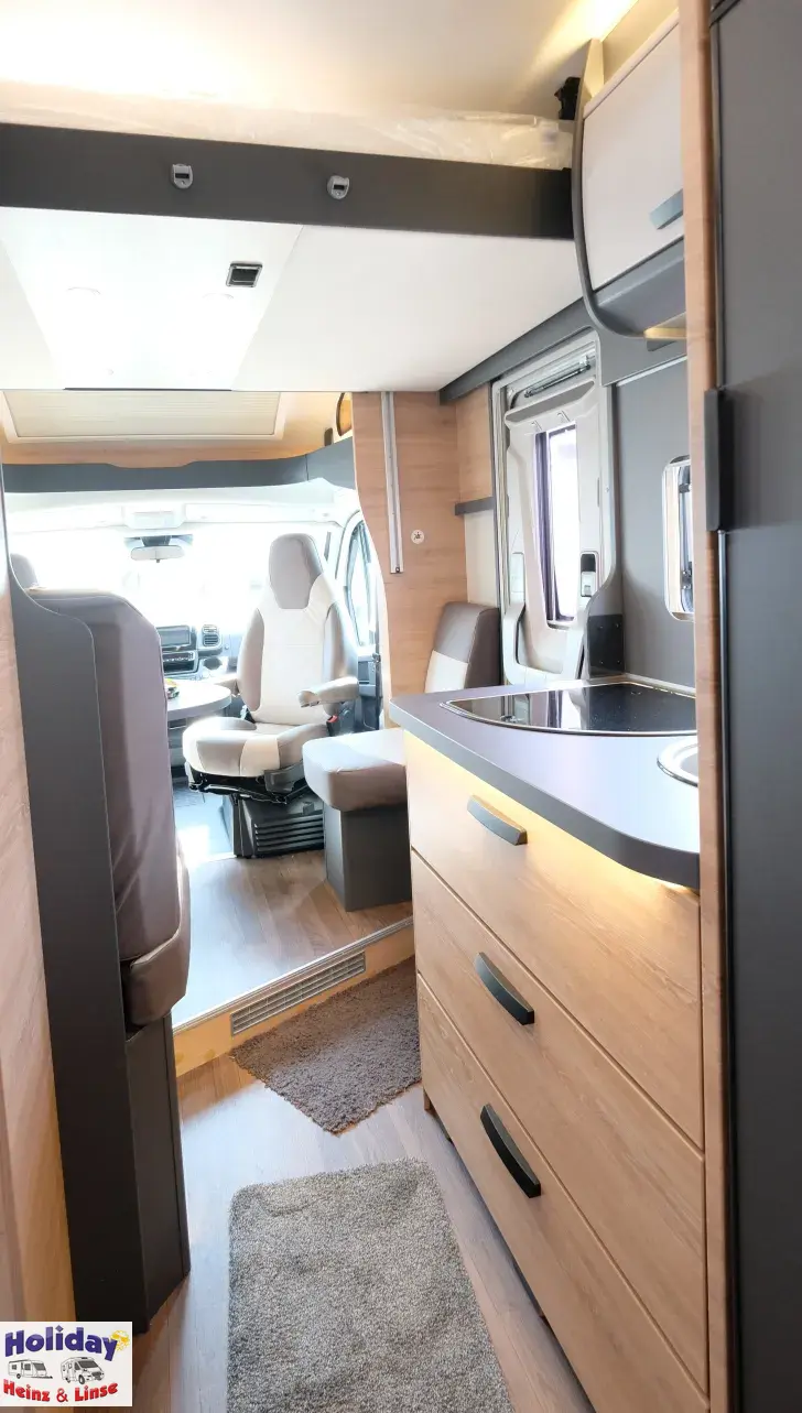 Fahrzeugbild Knaus L!VE WAVE 650 MEG Platinum Selection 140 PS, Schaltgetriebe, 3650kg #9